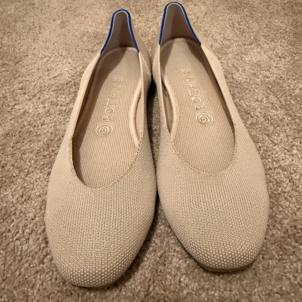 Rothy's Women's Beige Flats sz 8.5 - Picture 1 of 7